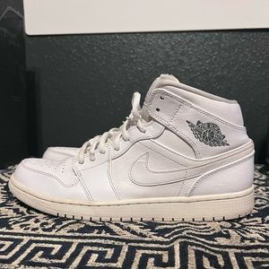 Air Jordan 1 Triple White (2014)